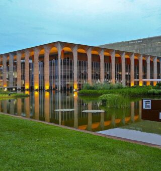 MRE 2026: Como Passar no Concurso do Ministério das Relações Exteriores e Trabalhar no Exterior