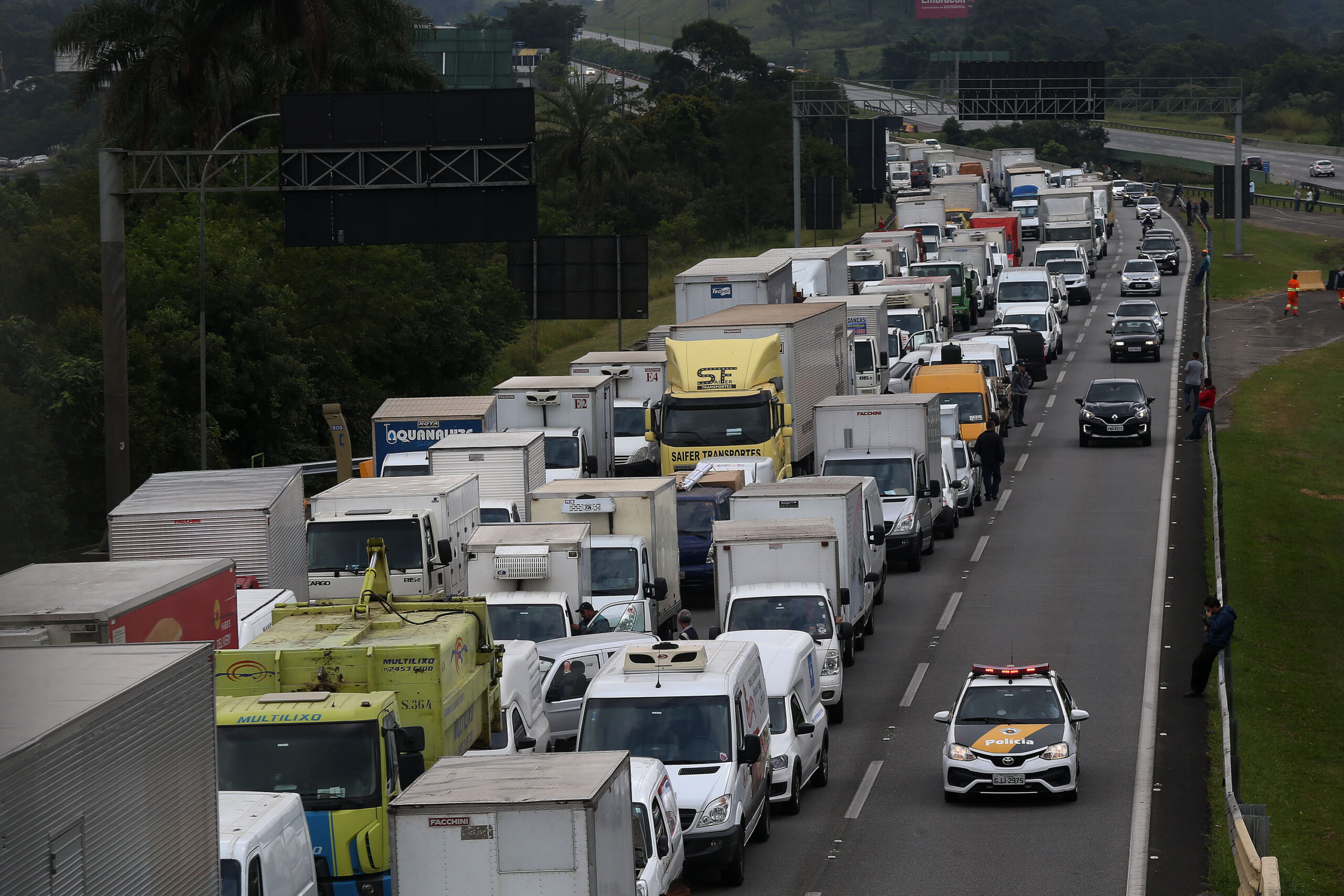 Greve dos Caminhoneiros: Movimento Não Avança e Rodovias Seguem Livres HOJE (04/12)