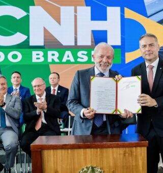 Lula dá presente para quem tem menos de 50 anos: Renovação automática da CNH