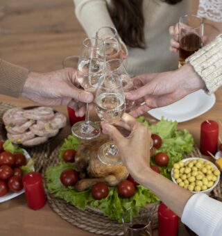 Lentilha, uvas e romã: Quanto custam os alimentos queridinhos da virada do ano?