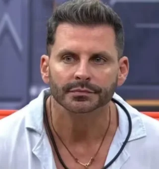 Henri Castelli: O que a convulsão de um homem saudável ensina para todo Brasil?