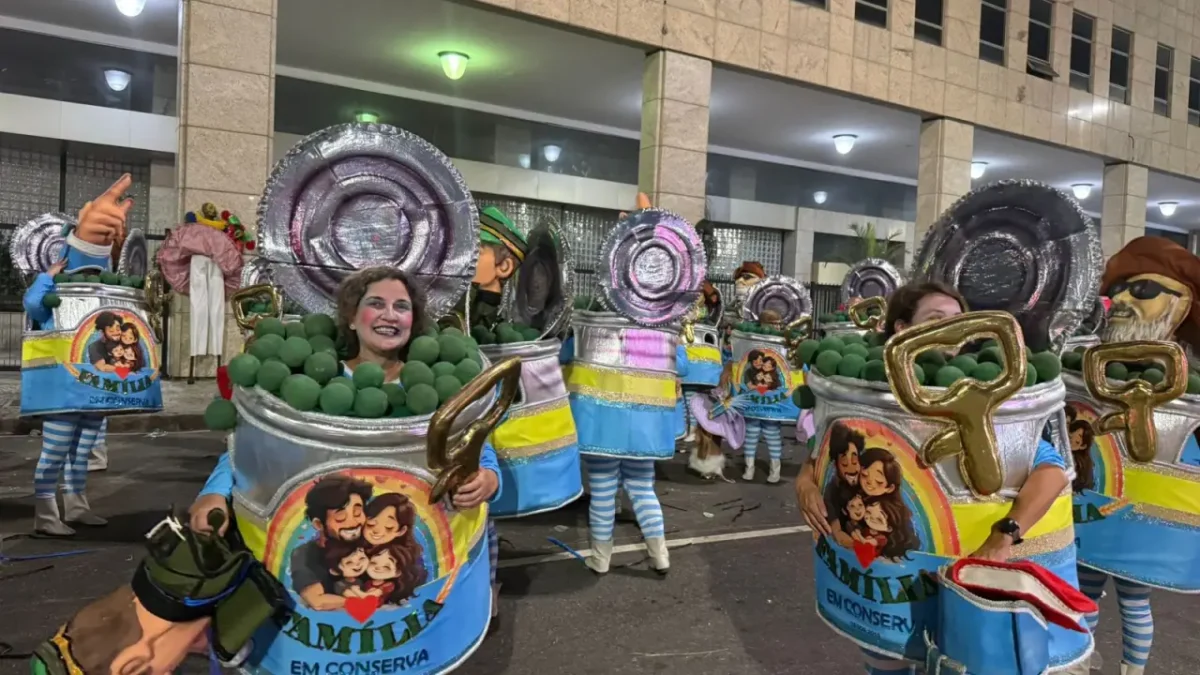 OAB-RJ detona desfile pró-Lula na Sapucaí: "Preconceito religioso contra cristãos