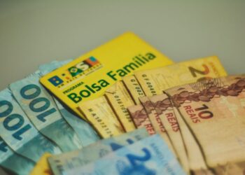 Modelo influencer foi preso após tenta sacar R$ 600 no Bolsa Família em SP