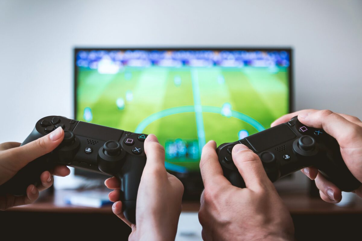 Amazon solta 7 jogos de graça em abril e agita gamers