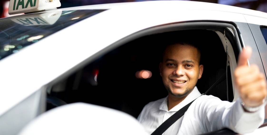 Governo anuncia nova linha de crédito para Taxistas renovarem a frota; veja como vai funcionar