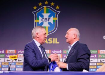 Ancelotti na coletiva de imprensa