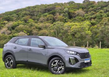 Peugeot 2008 GT Hybrid