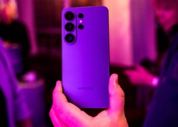 "Santander permite trocas de pontos;Itaú derruba parcelas do Galaxy S26; veja qual compensa mais   "