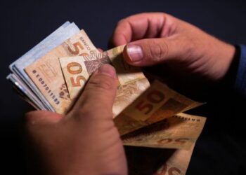 O novo 'cashback' do IR 2026: veja se você faz parte do grupo que recebe o valor extra
