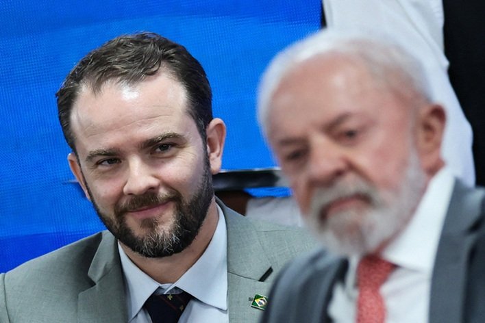 Fim do Imposto de Renda? Governo quer abolir declaração e mudança pode chegar até 2027