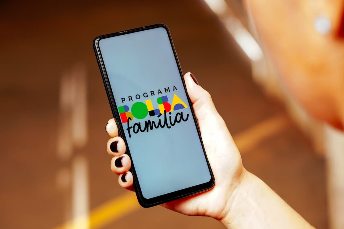 Bolsa Família: SP, RJ e CE exigem novo aplicativo para usuários