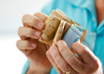 Governo antecipará salário mínimo acima de R$ 2.000; entenda os novos valores