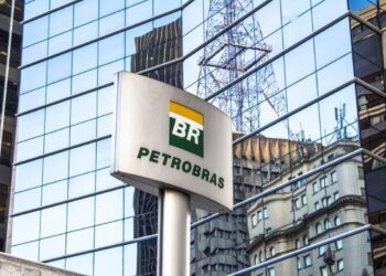 Comunicado da Petrobras deixa brasileiros apreensivos: gasolina vai aumentar