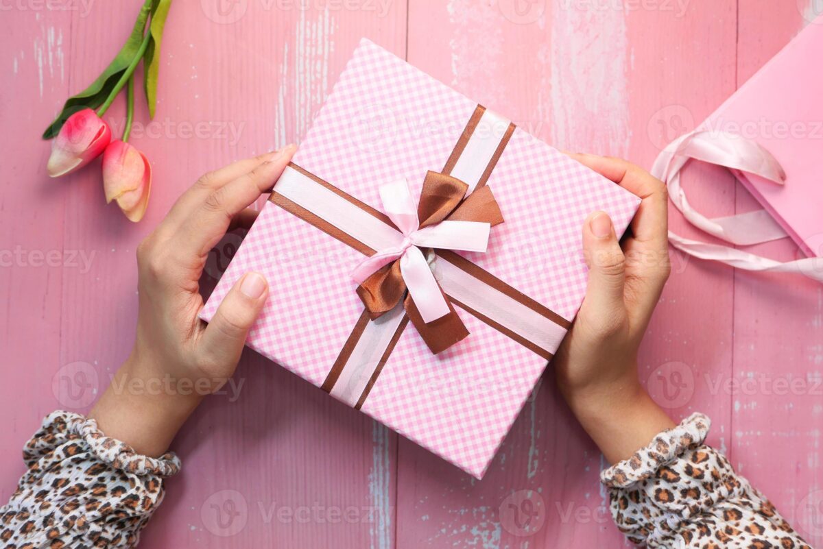 Presentes de dia das maes: sugestões baratas de até 100 reais