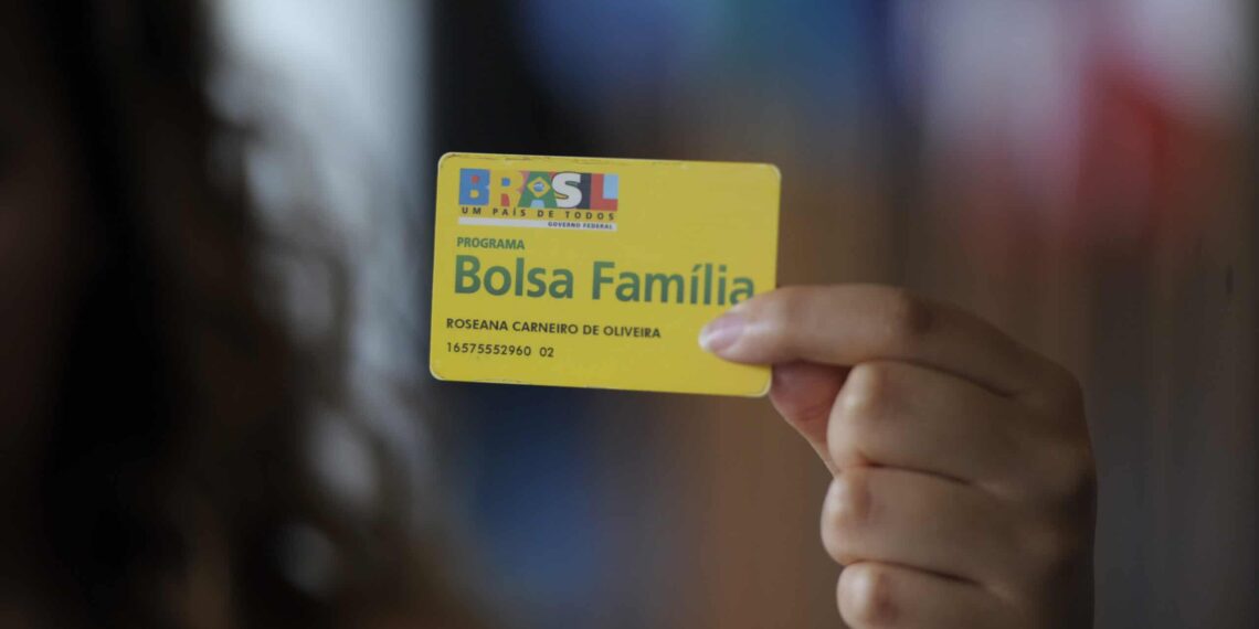 Governo confirma 2 novas regras do Bolsa Família para 2026