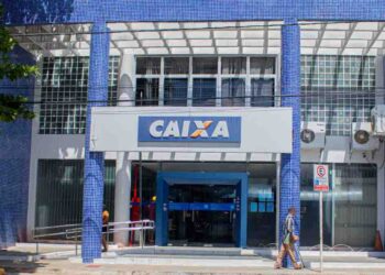 Cliente da CAIXA sofre golpe de R$ 28 mil e entra em desespero; cartão foi retido