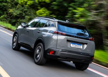 Peugeot 2008 na estrada