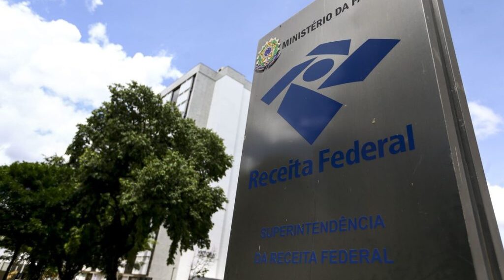 Multa automática do CPF: brasileiros acordam com bomba; veja como reverter a situação
