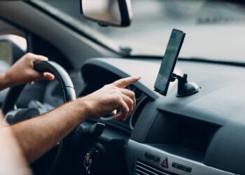 Motoristas com dívidas podem enfrentar barreiras em novo programa do Lula