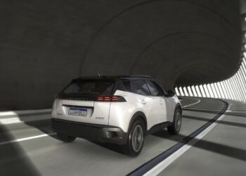 Peugeot 208 Allure - Foto: divulgação