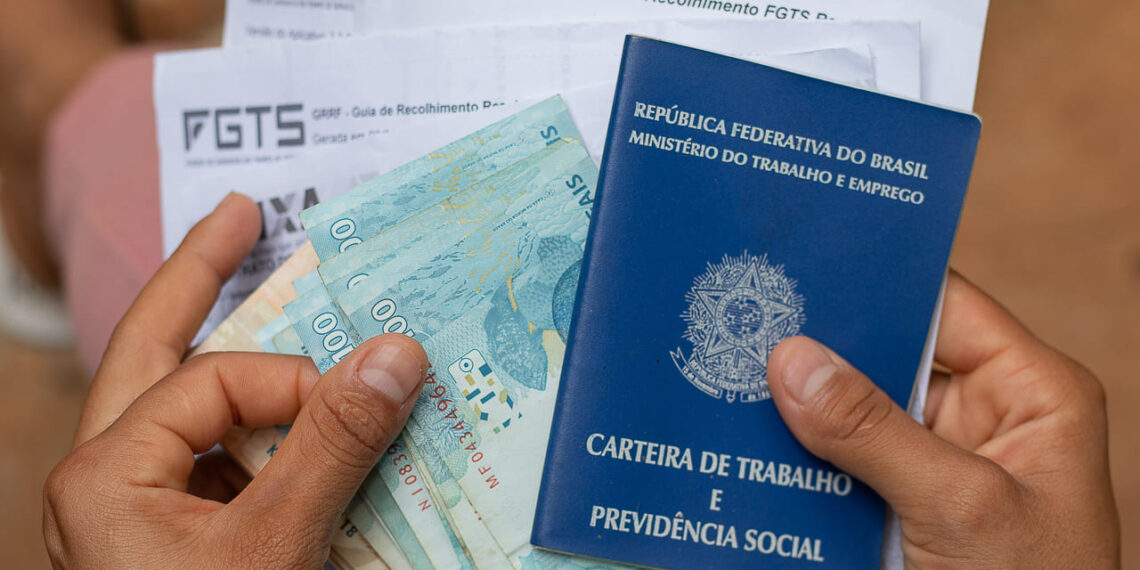 Trabalhadores terão acesso a R$ 8,4 bilhões do FGTS no fim de maio