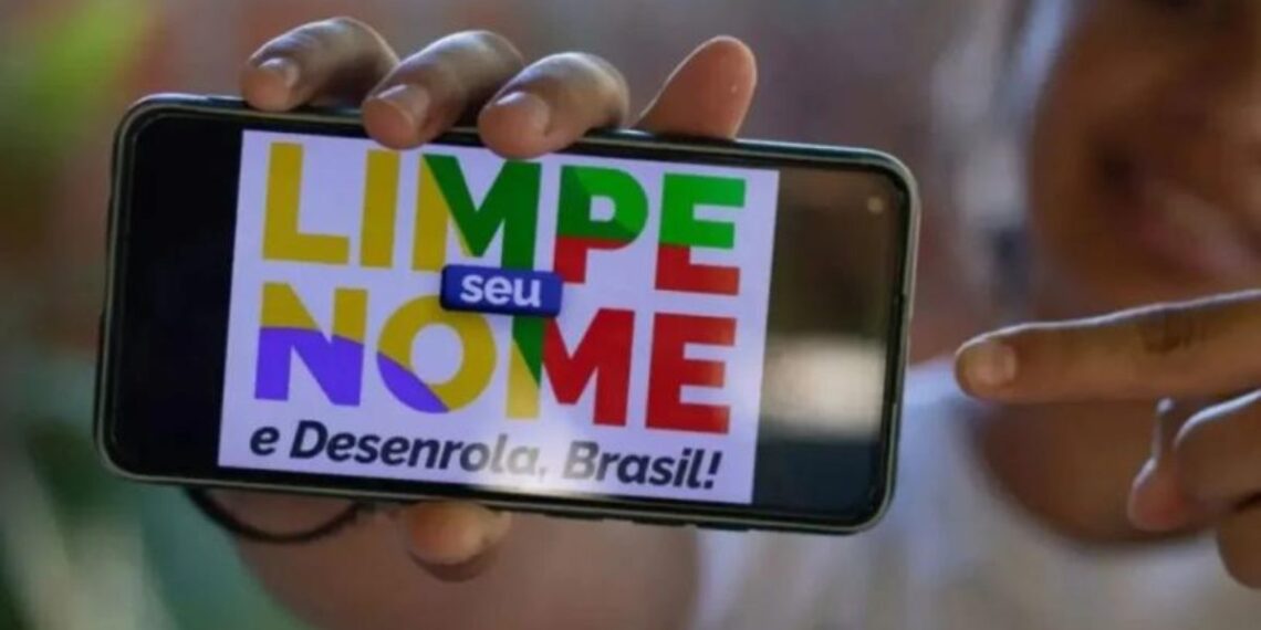 Desenrola 2.0 bloqueia um milhão de dívidas automáticas e brasileiros comemoram nova decisão