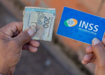 2ª parcela do 13º salário: Veja o valor com descontos que cai no PIX a partir de 25 de maio