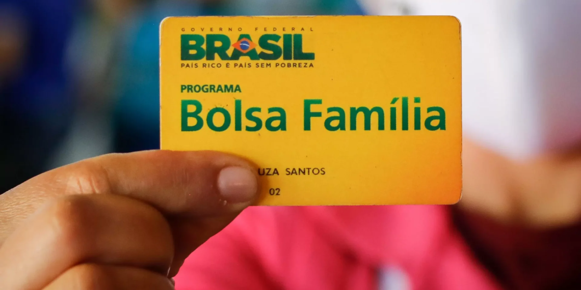 Bolsa Família perde mais de 5 milhões de beneficiários por melhora financeira