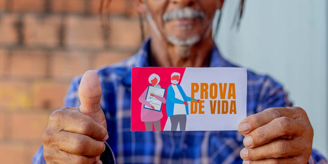INSS emite alerta: aposentados que não fizeram a Prova de Vida terão benefício suspenso — veja como regularizar antes que o pagamento de maio seja bloqueado