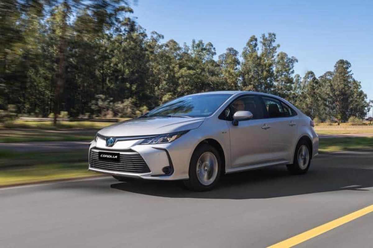 Toyota Corolla GLi Hybrid