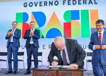 Em ano eleitoral, Governo Lula mexe no Bolsa Família e anuncia: nem todos vão receber o benefício
