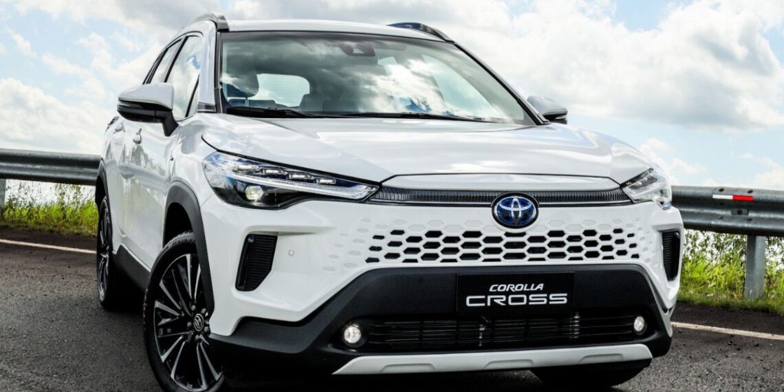 Toyota Corolla Cross na rua