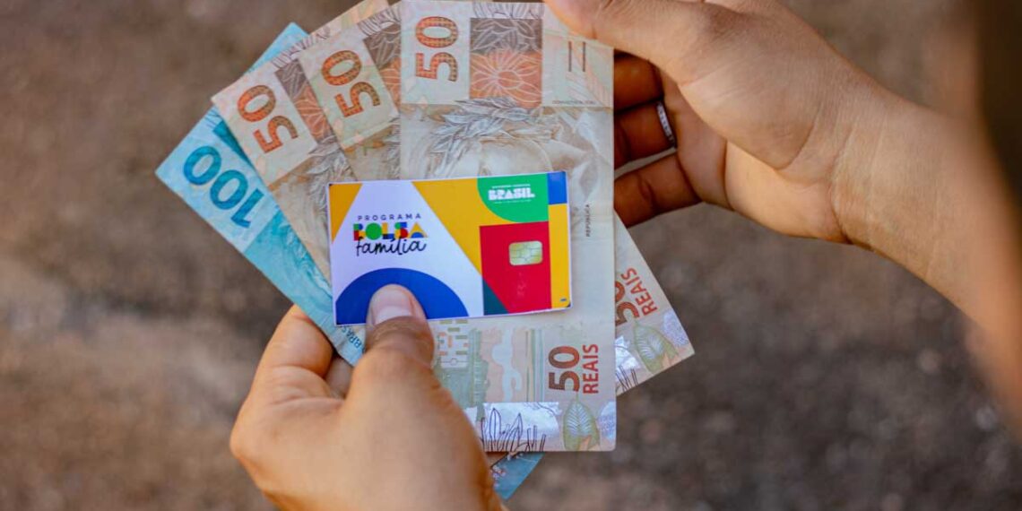 Beneficiários do Bolsa Família podem receber mais de R$ 1.600; veja as regras