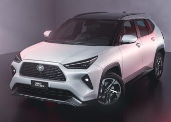 Toyota corta mais de R$ 21 mil do Yaris Cross e pressiona rival da Renault
