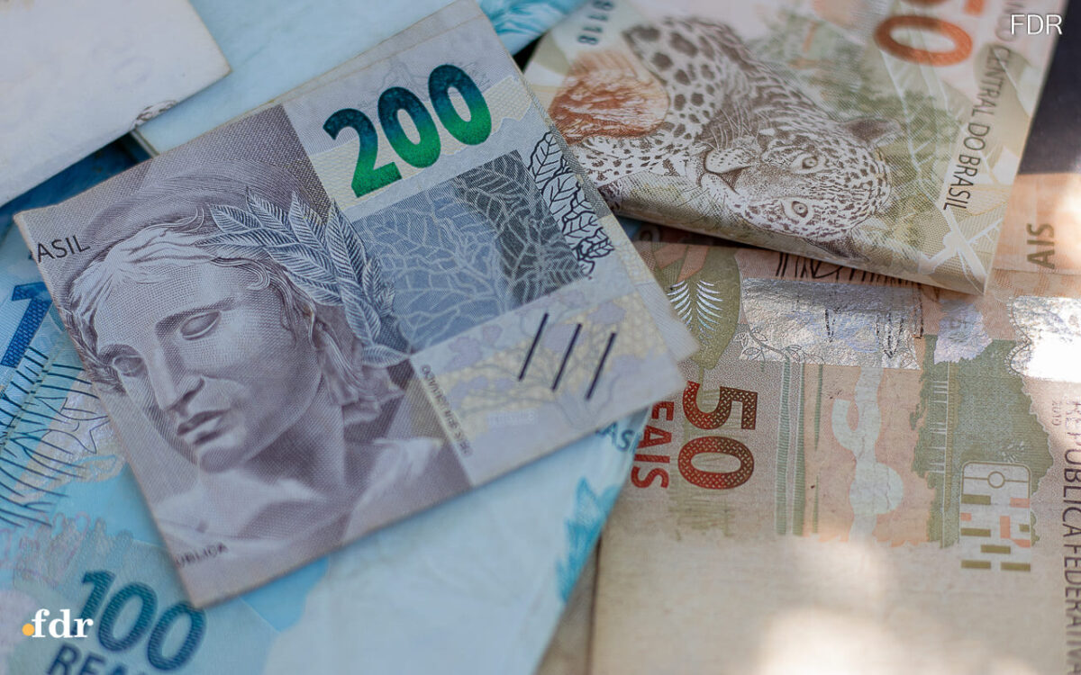 Quem tem mais de 65 anos pode receber pagamento mensal mesmo sem contribuir ao INSS