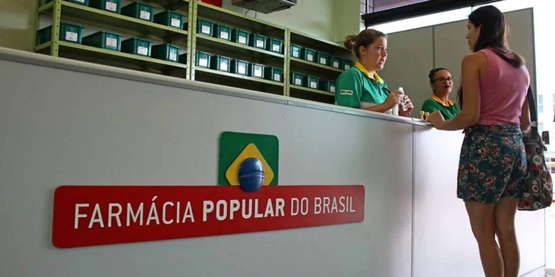Brasileiros podem economizar na farmácia com benefício disponível em 2026