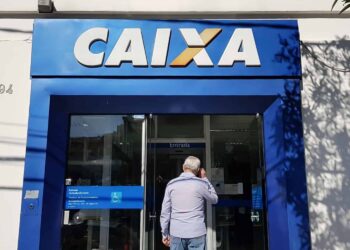Caixa encerra aplicativo e mudança pega milhares de clientes de surpresa