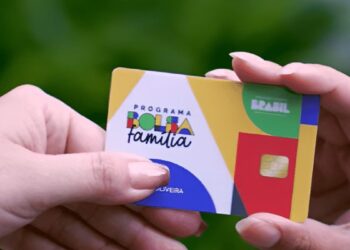 Beneficiários do Bolsa Família podem solicitar auxílio B de R$ 1.621 em junho