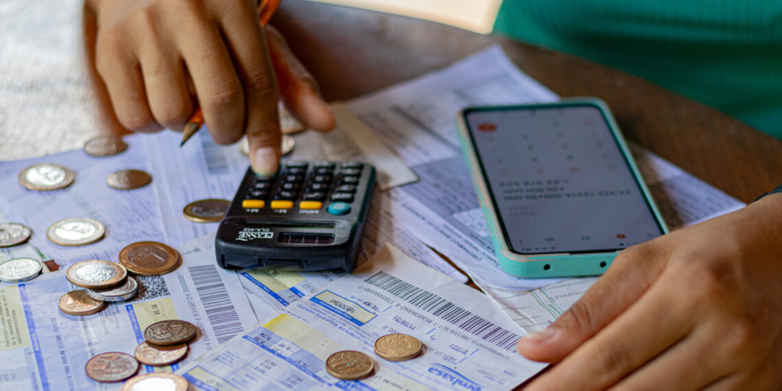 Idosos podem ter dívidas canceladas automaticamente? Veja o que está sendo discutido