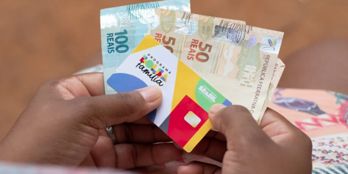 Bolsa Família começa a ser pago em 17 de junho e calendário já está definido; veja as datas