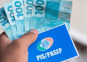 Pagamentos de até R$ 1.621 são liberados para milhões de brasileiros