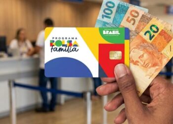 Bolsa Família atende milhares de famílias brasileiras.