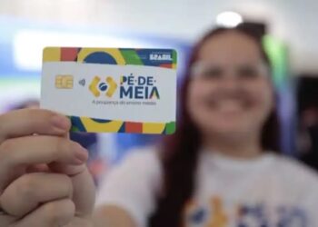 MEC confirma suspensão do Pé-de-Meia e estudantes ficarão sem pagamento