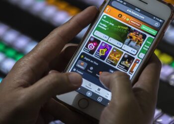 Influenciadores que promovem bets irregulares entram no radar da Receita Federal