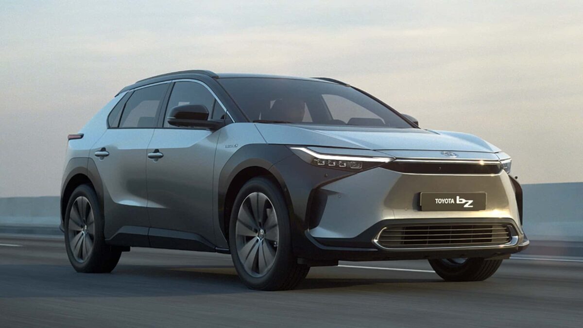 Toyota lança primeiro carro elétrico no Brasil; nome e preço são revelados
