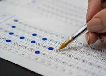 Concurso público: oportunidades previstas incluem salários acima de R$ 30 mil
