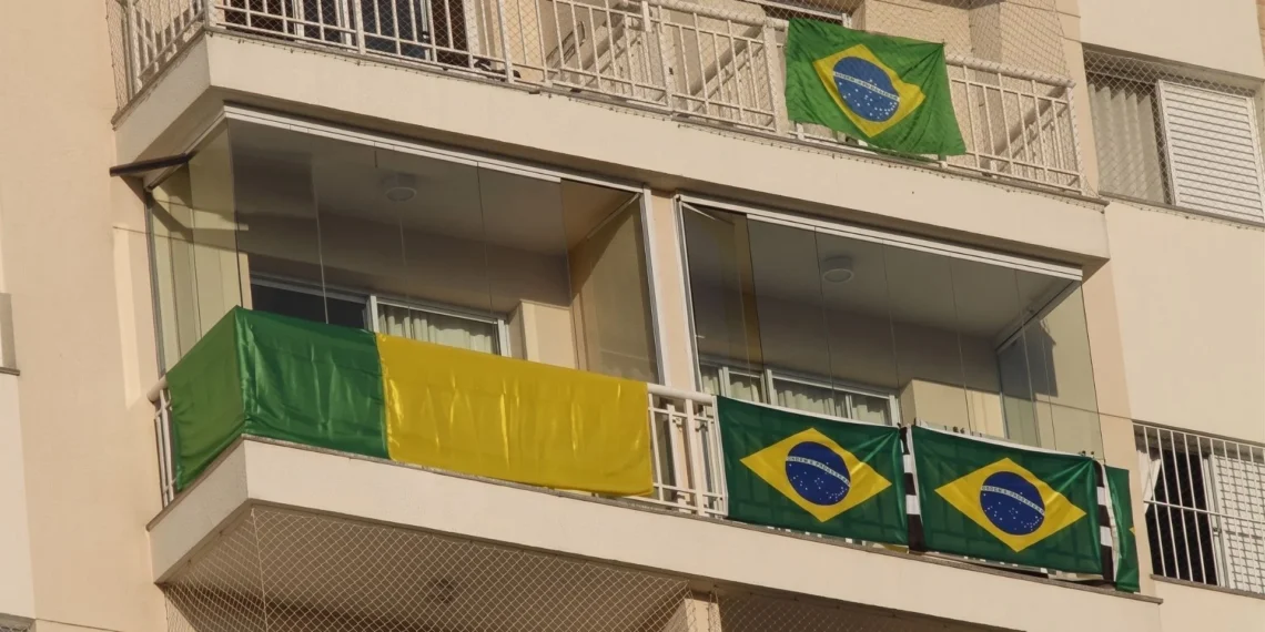 Pode ou não pode? A polêmica da multa de R$ 1,1 mil que acendeu alerta para quem mora em apartamento