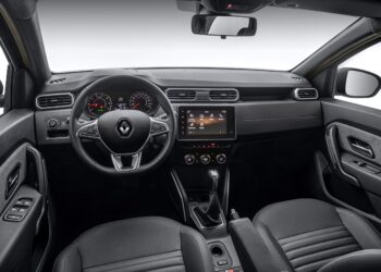 SUV da Renault custa menos de R$ 70 mil e entra na disputa com os rivais
