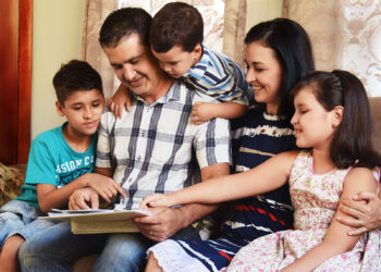 INSS altera cálculo do salário-família; saiba o valor do benefício por filho