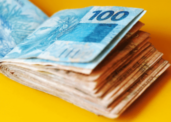 Famílias com 4 pessoas ou mais passam a receber benefício maior